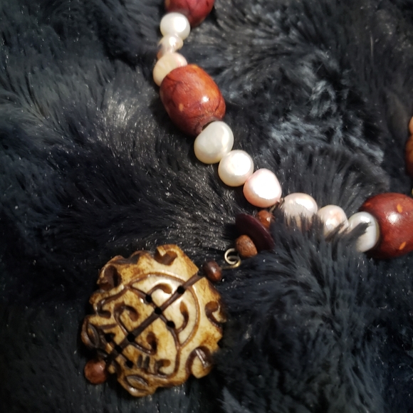 Handmade Necklace - Picture 4 of 5